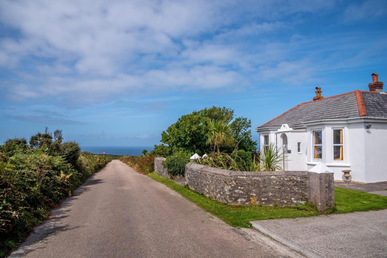 Finest Retreats - Western Watch - Sea Views, Pets Accepted, Sleeps 6 Lower Boscaswell エクステリア 写真