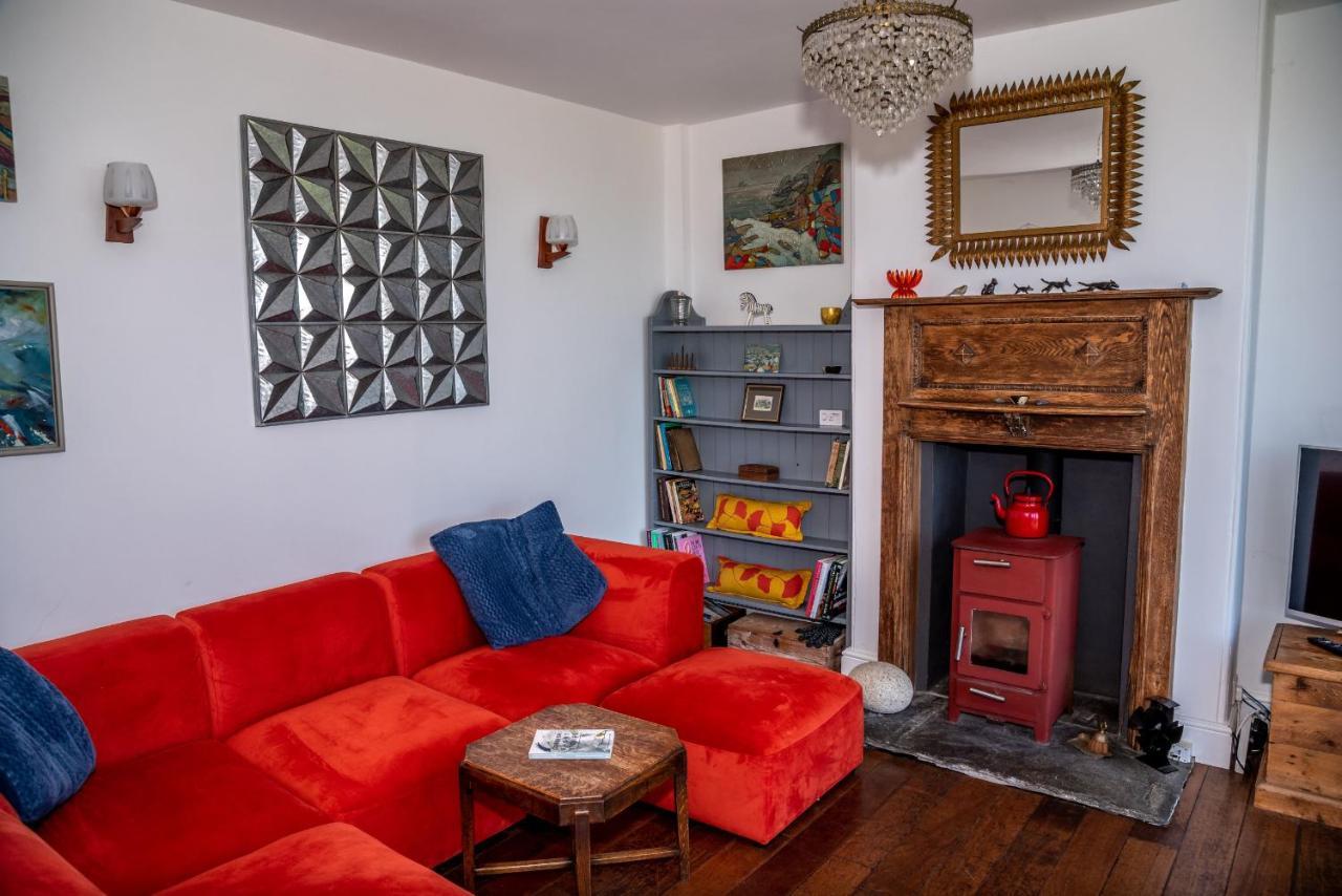 Finest Retreats - Western Watch - Sea Views, Pets Accepted, Sleeps 6 Lower Boscaswell エクステリア 写真
