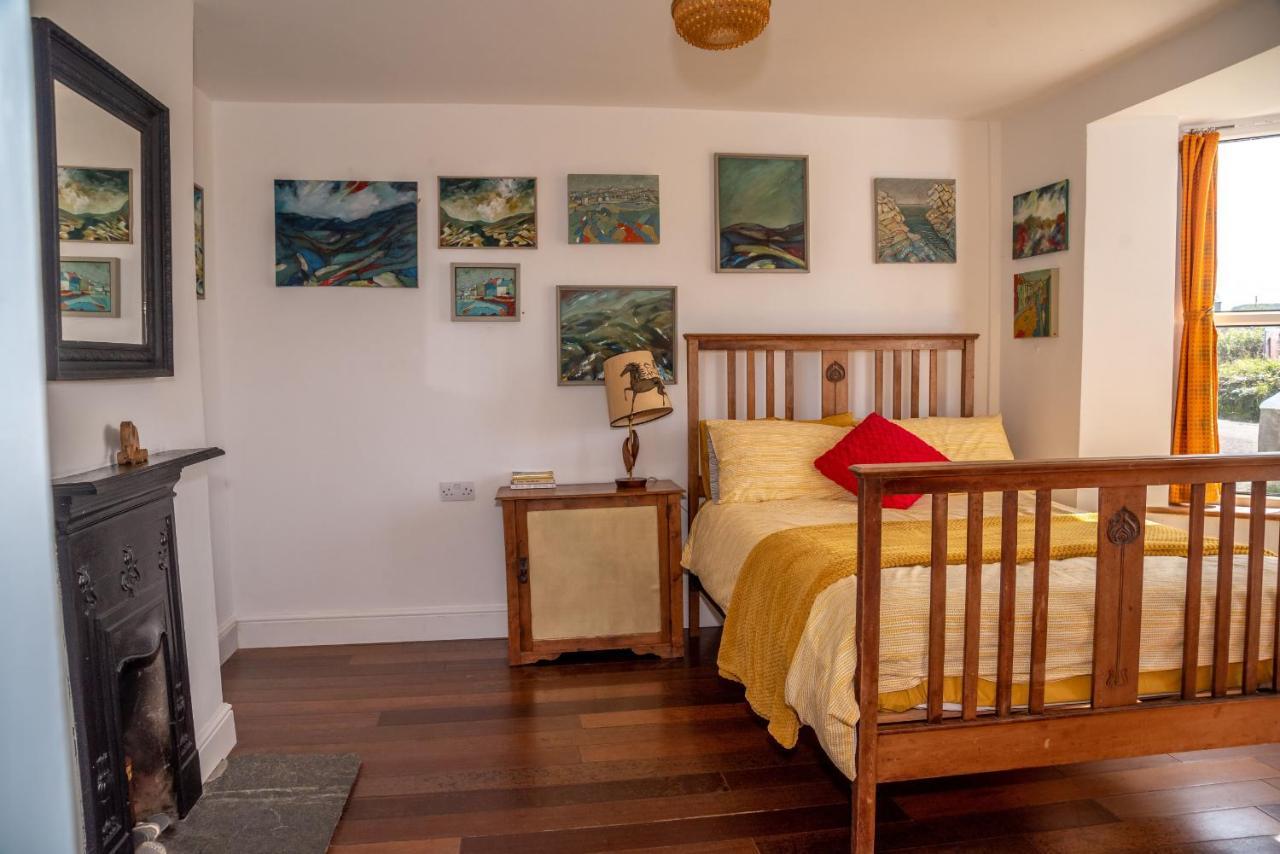 Finest Retreats - Western Watch - Sea Views, Pets Accepted, Sleeps 6 Lower Boscaswell エクステリア 写真